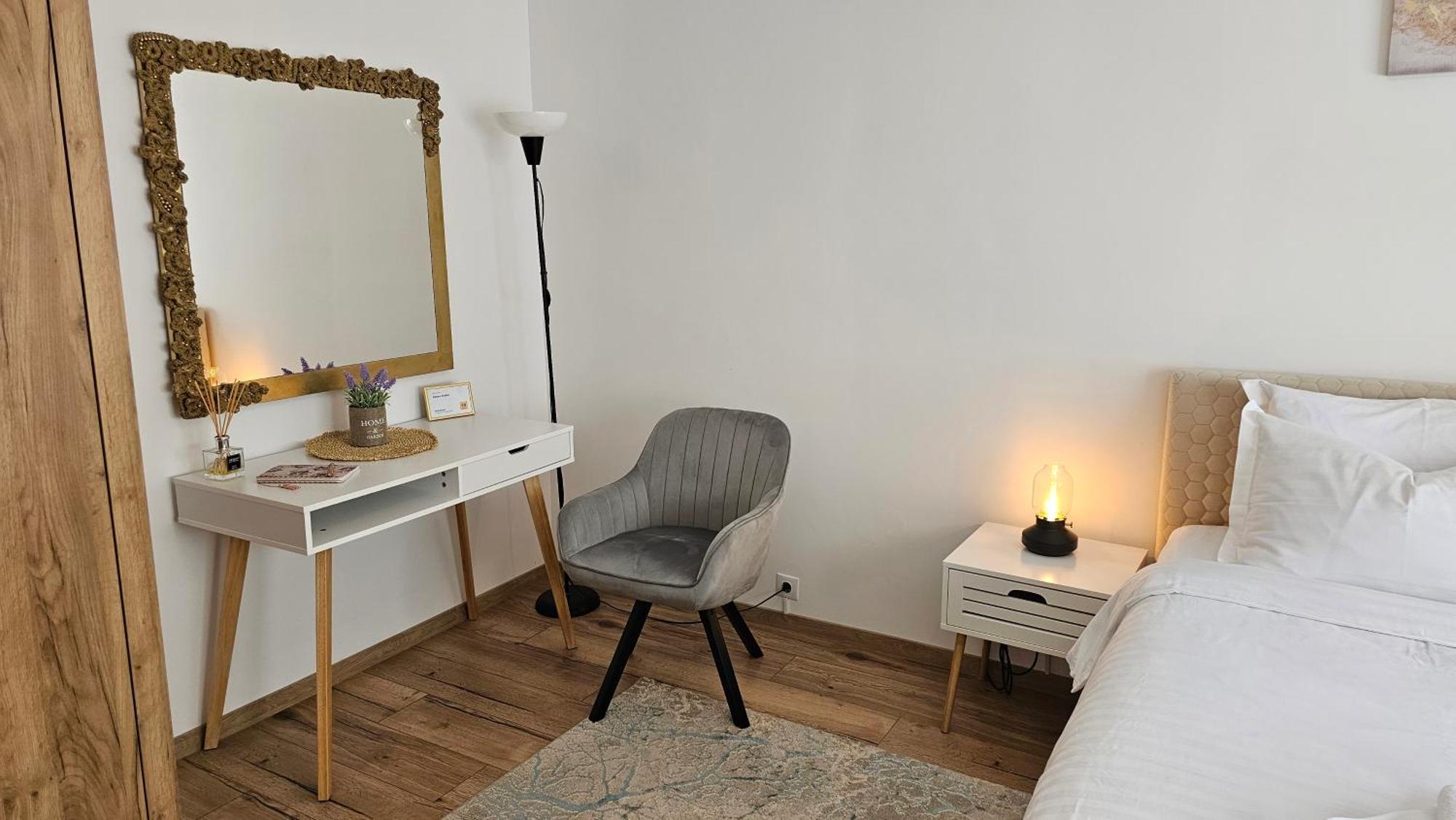 Saturn Studio Braşov Extérieur photo